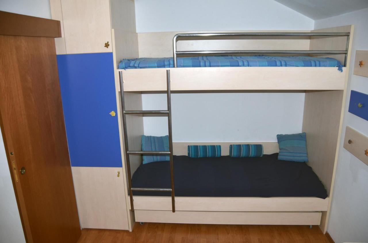 Apartman Ananda Bol Exterior foto
