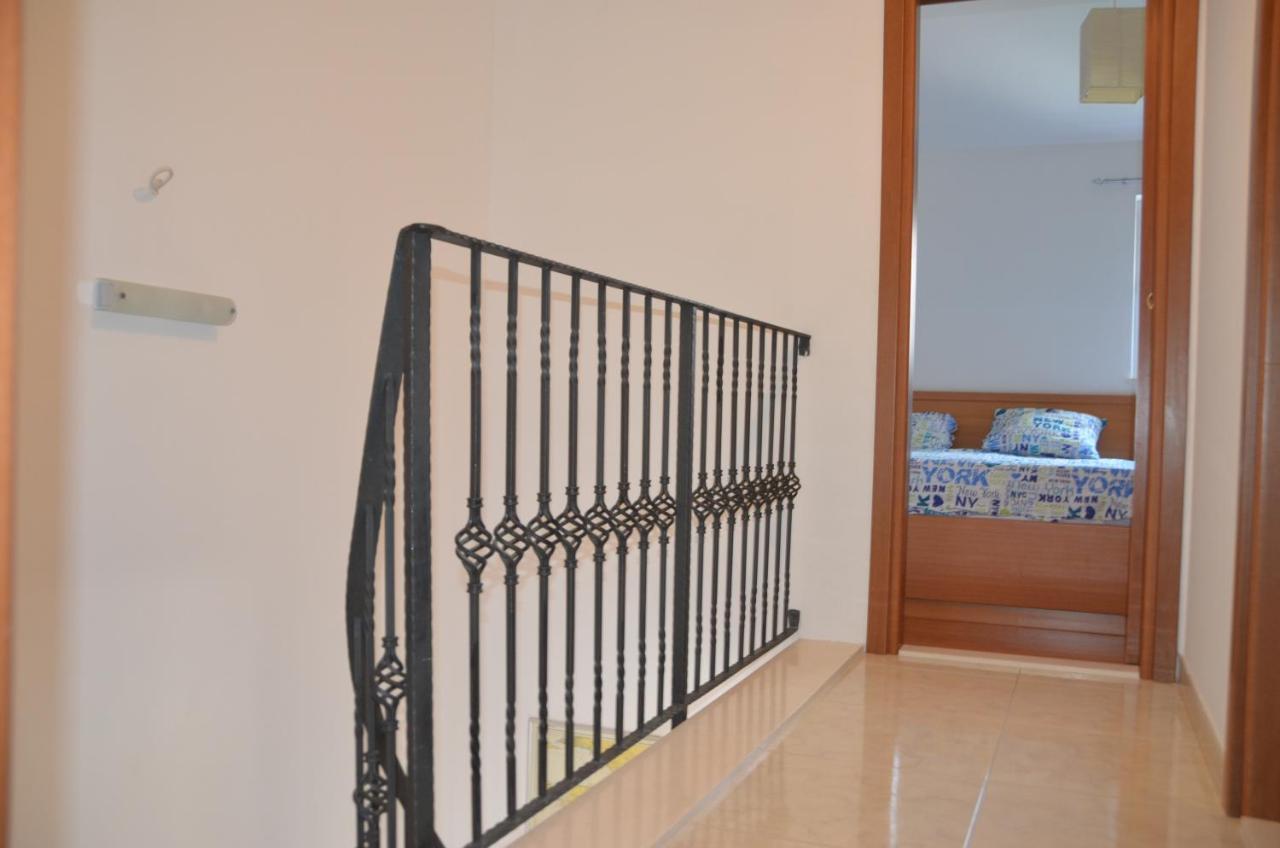 Apartman Ananda Bol Exterior foto