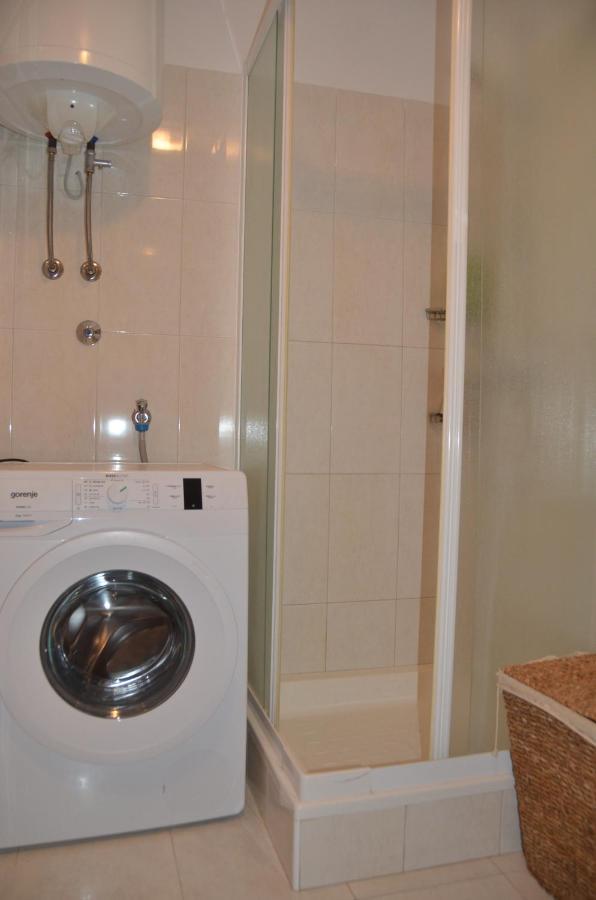 Apartman Ananda Bol Exterior foto